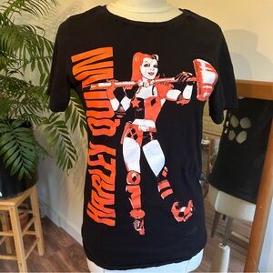 Harley Quinn Thrashed Black and Orange Graphic T-Shirt with Skull Cut Size S